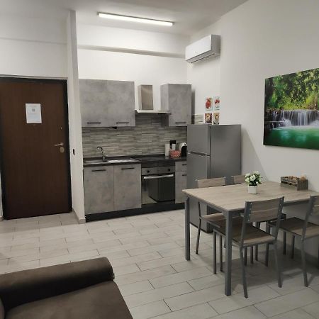Casa Trezza Appartement Latina Buitenkant foto
